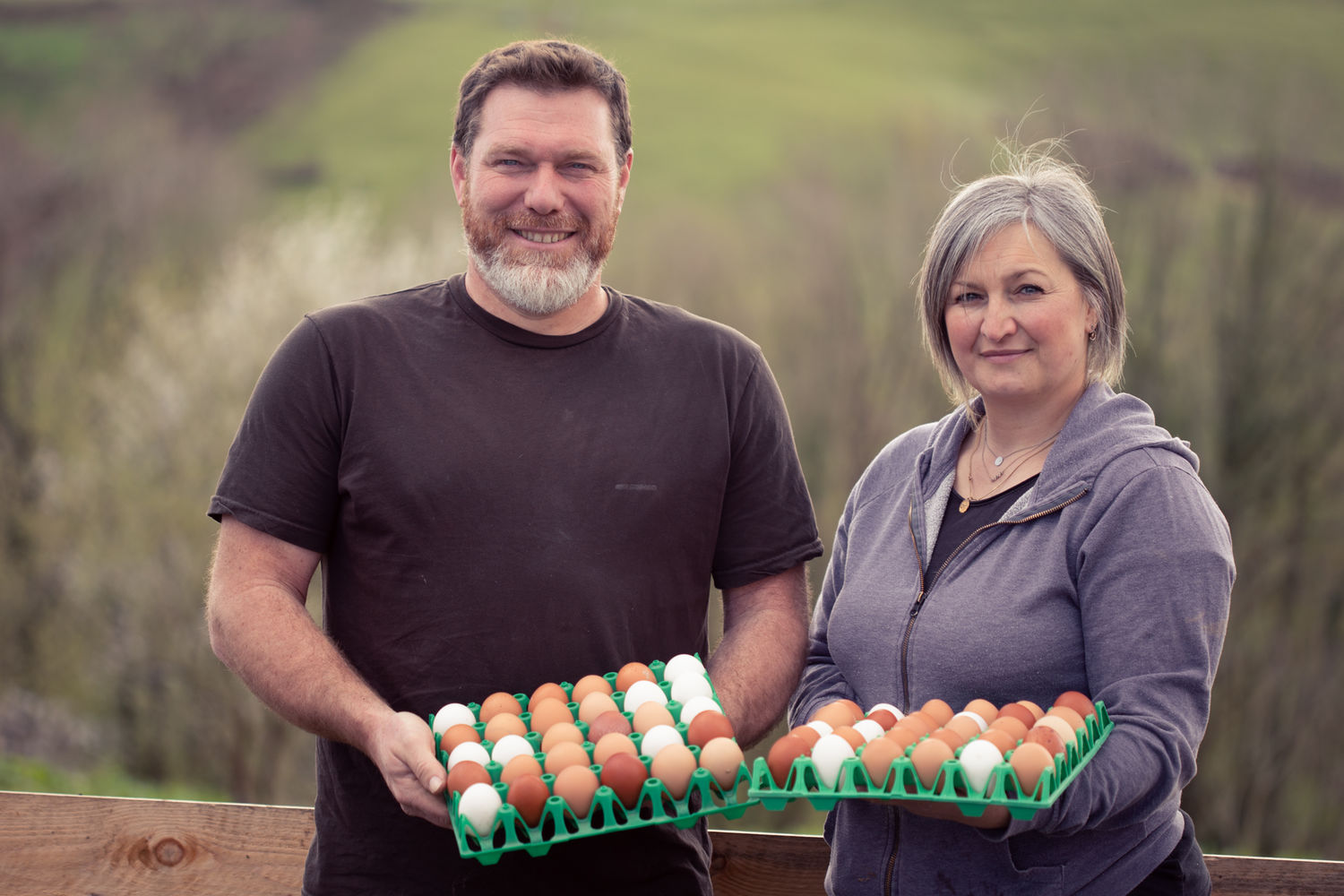 Vale__rie_et_Jon_Zubeldia_-_Ferme_Xapa_-_Portrait.jpg