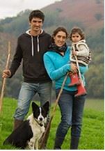 Emilie Rivest et Filipe Haizaguerre, oeufs AB, agneau et veau à St Martin d'Arbéroue